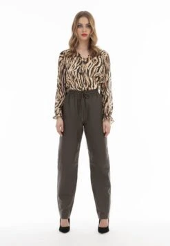 Faina Verkauf -Faina Verkauf 148997efb4744a6189c8540c885dff8b