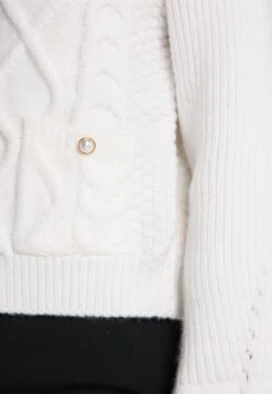 Faina TYLIN - Strickjacke - Weiss -Faina Verkauf 150eaa9510b744a2879cb5d87bf4d2c4