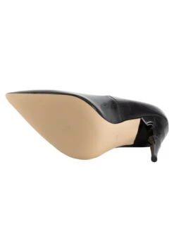 Faina Pumps - Schwarzer Lack 12 Faina Pumps - Schwarzer Lack -Faina Verkauf 1cb3a422087a40d98bdaecc6d56a05b1