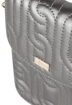 Faina TYLIN - Umhängetasche - Gold 12 Faina TYLIN - Umhängetasche - Gold -Faina Verkauf 49177258b6cc46b6975723c0b64c7c5d