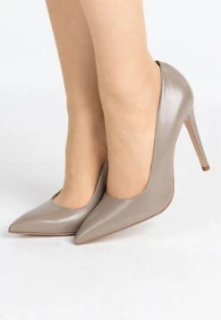 Faina Pumps - Beige
