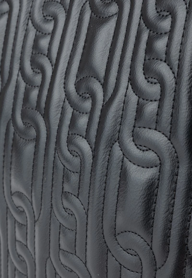 Faina EMBELL - Kosmetiktasche - Schwarz 7 Faina EMBELL - Kosmetiktasche - Schwarz - Image 5