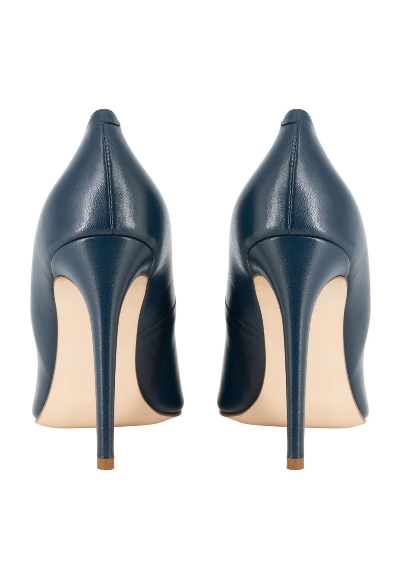 Faina Pumps - Marine 6 Faina Pumps - Marine - Image 4