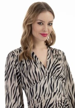 Faina RMK - Etuikleid - Beige 11 Faina RMK - Etuikleid - Beige -Faina Verkauf e75bf9e65b1a4daf8fafe15a051d6f5b